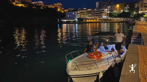 Partenza da Agropoli per tour serale lungo la costa cilentana, perfetto per coppie, gruppi e idee regalo in Campania
