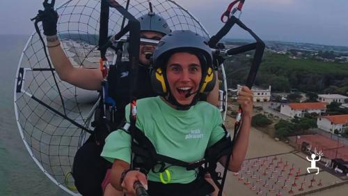 Volo tandem sopra Paestum con pilota esperto, un’idea regalo avventurosa per coppie e amici in Campania