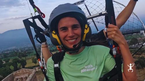 Parapendio sopra i templi di Paestum, esperienza autentica e indimenticabile per team aziendali e gruppi di amici