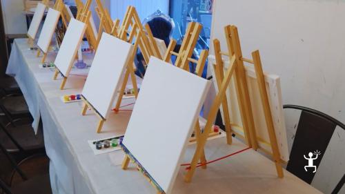 Laboratorio di pittura nel centro storico di Napoli per coppie e amici alla scoperta dell’arte locale 