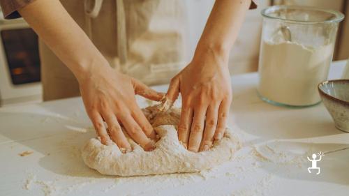 Participez au cours de cuisine à Ischia et préparez des gnocchis faits maison à la farine et d'autres délices de la cuisine traditionnelle ischiana, idéal pour les groupes d'amis et comme idée cadeau en Campanie