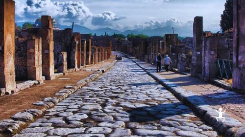 Passeggiata tra le rovine romane di Pompei – perfetto per coppie, team building e viaggi culturali in Campania
