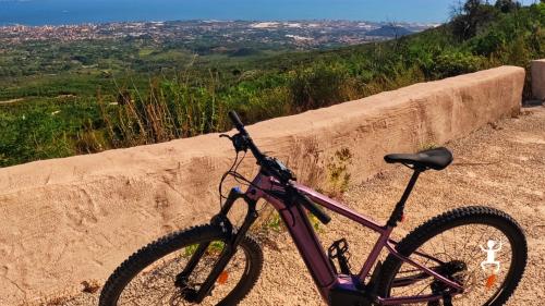 Equipment for e-bike tour on Mount Vesuvius – Outdoor adventure for gift ideas and bachelor parties in Campania