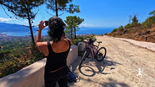 Guided e-bike ride in the Vesuvius National Park – Ideal for couples and team building in Naples