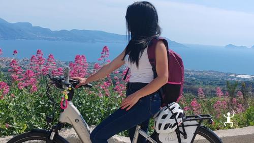 Esperienze in Campania autentiche, escursione in e-bike perfette per gruppi di amici, famiglie e team building