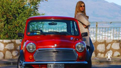 Tour d’epoca in auto vintage tra Colle di Sant’Alfonso, Torre del Greco e Terrazza dei Due Golfi per team building