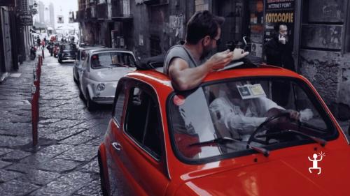 Tour von Spaccanapoli bis Sant’Antonio mit Vespa Struzzo oder Auto für Gruppen und Teambuilding, mit Gadgets und erfahrenem Guide