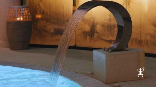 Trattamenti rigeneranti in SPA con stanza del sale e sauna finlandese – esperienza benessere per team building e relax in Campania
