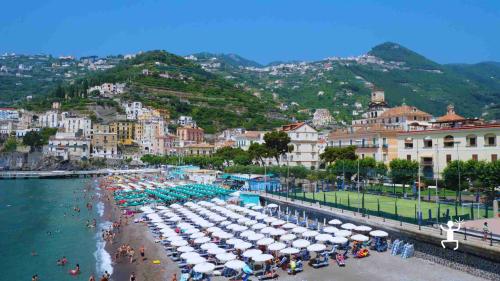 Giornata tra storia e natura tra Maiori e Minori, ideale per coppie in cerca di romanticismo, gruppi escursionistici e esperienze di team building in Campania