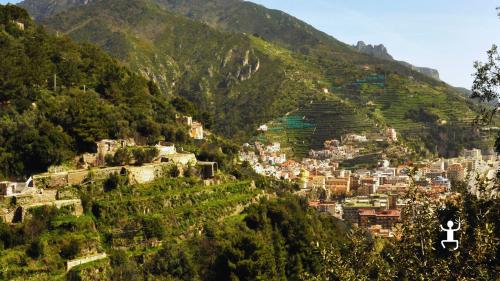 Duomo di Santa Trofimena a Minori, tappa storica nel cuore del borgo: cultura e tradizione per gruppi e famiglie in un’esperienza unica in Campania