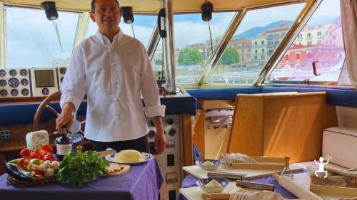 Panoramic tour and cooking class in Castellammare di Stabia: fresh pasta, Ragù and Scialatielli with wine tasting – perfect for team building