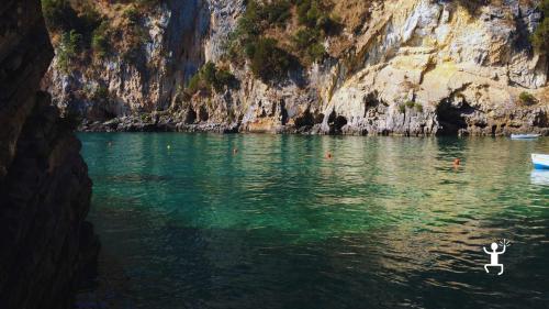 Tappa alla caletta San Giovanni nel Cilento, ideale per coppie e team building in cerca di relax in Campania