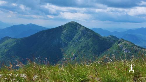 Trekking tra le montagne dei Monti Picentini fino al Pizzo San Michele, esperienza autentica adatta a coppie e team building