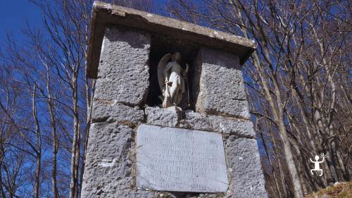 Santuario di San Michele Arcangelo, il più alto d’Italia, escursione unica per coppie e gruppi in Campania