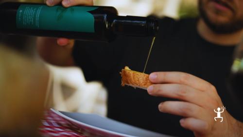 Esperienza autentica a Morcone tra vita contadina, animali in stalla e cucina locale, ideale per coppie e gruppi 