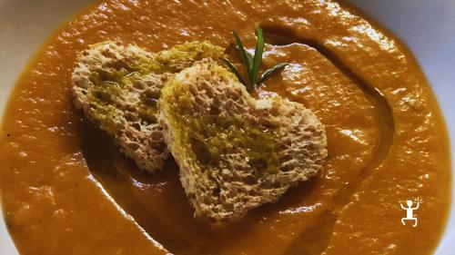 Esperienza rurale a Morcone con passeggiata tra ulivi e pranzo conviviale con zuppa della tradizione campana