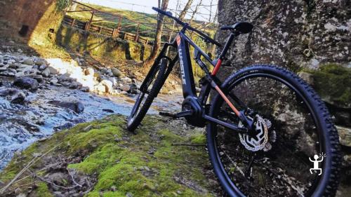 Itinerario in e-bike a noleggio tra Padula e Sanza per vivere la Campania autentica con amici, gruppi o in coppia