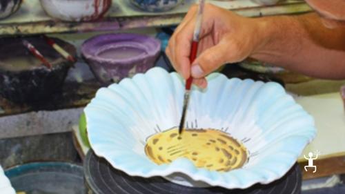 Viaggio tra arte ceramica e storia romana con tour privato tra Vietri sul Mare e Pompei, perfetto per team building