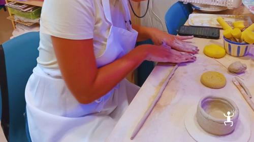 Workshop a Fuorigrotta con maestri ceramisti, ideale per gruppi e addii al celibato e nubilato in Campania