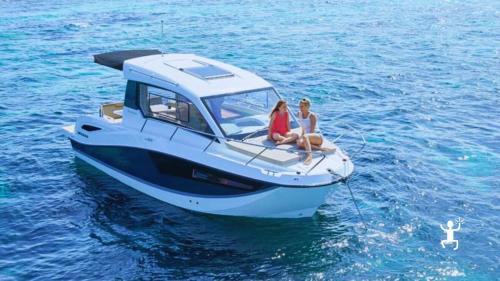 Barca privata in navigazione da Miseno alla Costiera Amalfitana, perfetta per coppie, gruppi di amici in Campania