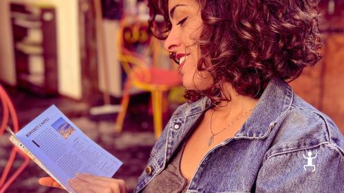 Esperienza di orientamento a Napoli con consigli su quartieri, ristoranti e spostamenti, ideale per team building culturali