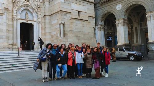 Passeggiata nel centro antico con accompagnatrice turistica tra Santa Chiara e Gesù Nuovo, perfetta idea regalo