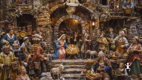 Tour nel centro storico di Napoli con accompagnatrice turistica fino al Duomo e reliquie di San Gennaro, ideale per gruppi