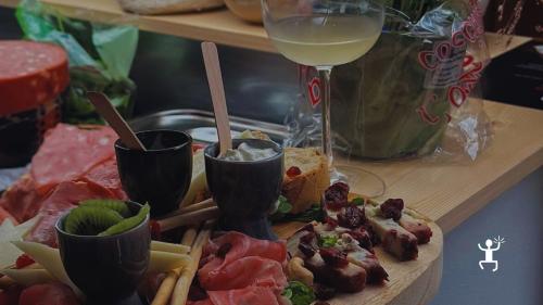 Wine tasting con vini Pallagrello e Casavecchia a Casola vicino Caserta Vecchia, esperienza per gruppi e famiglie