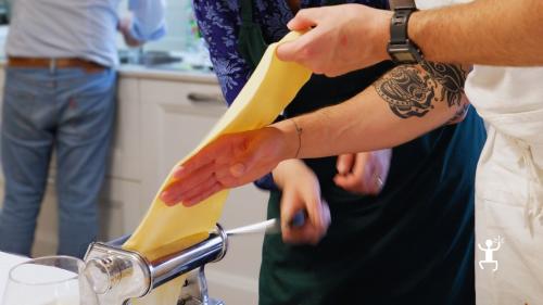 Cooking class a Pompei all’aperto con vista Vesuvio; esperienza per coppie e gruppi in Campania