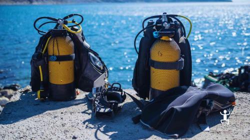 Prima immersione subacquea ad Agropoli nel Cilento con istruttore PSS e fondali naturali, esperienza ideale per coppie e gruppi