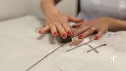 Attività artigianale a Napoli con argilla e corno portafortuna, per coppie e amici in Campania
