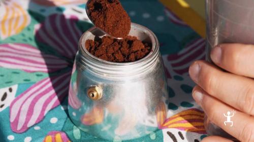 Trekking guidato alle Comole con guida ambientale escursionistica e cooking class con cuoca locale per team building e gruppi