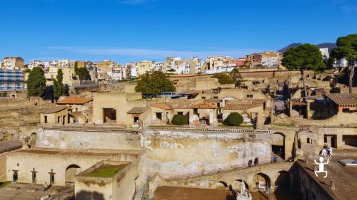 Esperienza archeologica a Ercolano con guida archeologica esperta e reperti originali per coppie e gruppi