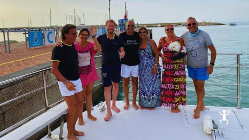 Tour in barca tra Baia di Trentova, Scoglio del Sale e San Marco di Castellabate con snorkeling per gruppi e coppie in Campania