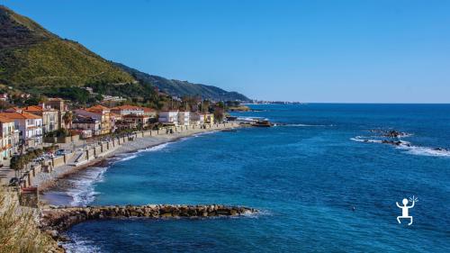 Tour privato in catamarano a Santa Maria di Castellabate nel Cilento perfetta esperienza per festeggiare compleanno