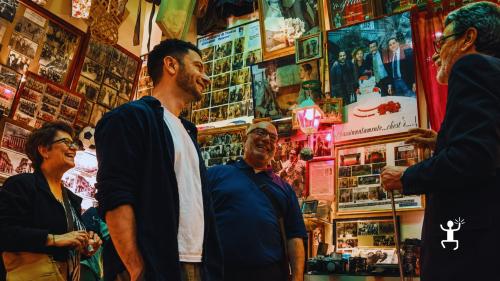Visita al Casateatro di Acerra in Campania per coppie e gruppi tra storia locale e tradizioni napoletane