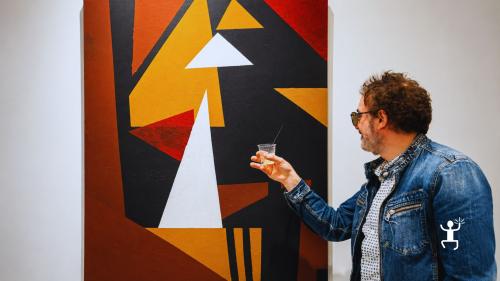 Laboratorio sensoriale ad Acerra con pittura materica e attività bendate, perfetta per idee regalo in Campania