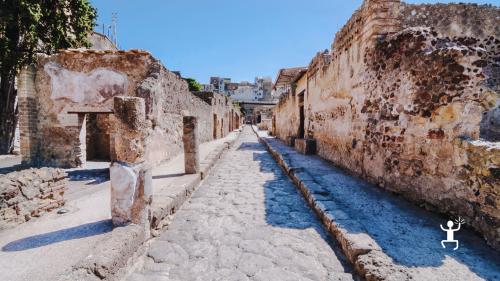 Antiche rovine degli Scavi di Pompei con visita guidata archeologica ideale per appassionati di storia in Campania