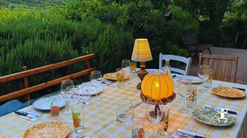Esperienza enogastronomica a Castel Campagnano con degustazione di Pallagrello Bianco, Pallagrello Nero e Casavecchia