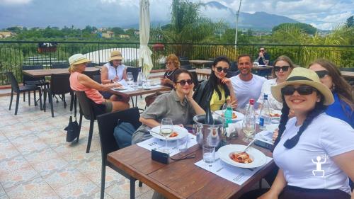 Tour tra antiche domus romane di Pompei e degustazione di vini vulcanici del Vesuvio per coppie e gruppi in Campania