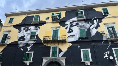 Visita a murales e opere di street art nel Rione Sanità di Napoli, ideale per giovani e gruppi di amici in Campania