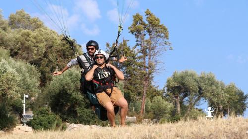 Superare le proprie paura con un volo in parapendio in cilento