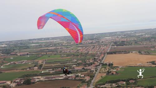 Espwerienza in parapendio nel territorio di Capaccio Paestum, esperienza intensa pensata per coppie