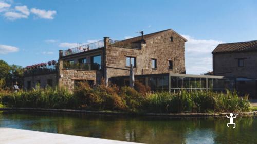 Esperienza tra vino biologico e biodinamico nel wine resort di Teano ai piedi del vulcano Roccamonfina, perfetta per team building